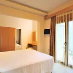 Villa Horizon Line *