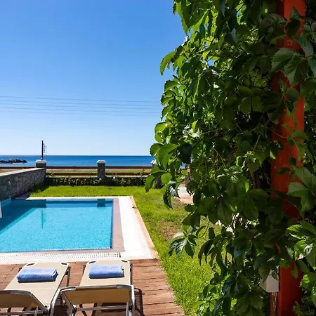 Horizon Line Villa *