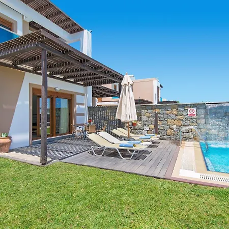 Villa Horizon Line Kiotári