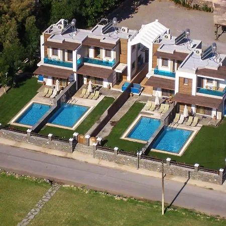 Villa Horizon Line *