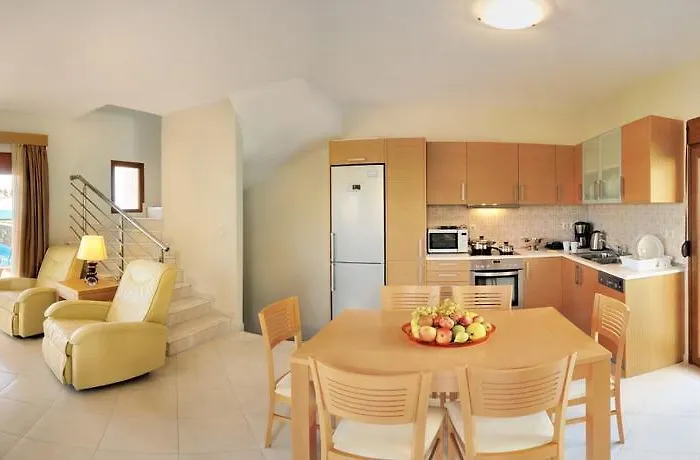 Horizon Line Villa Kiotári