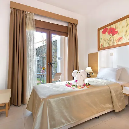 Horizon Line Villa Kiotari