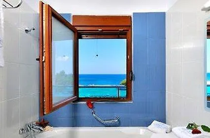 Horizon Line Villa