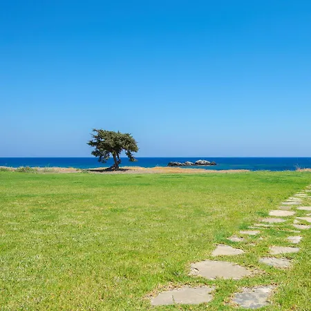 Horizon Line Vila