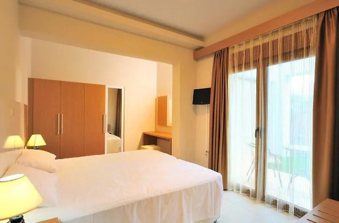 Villa Horizon Line *